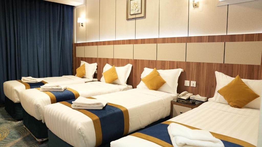 غرفة رباعية